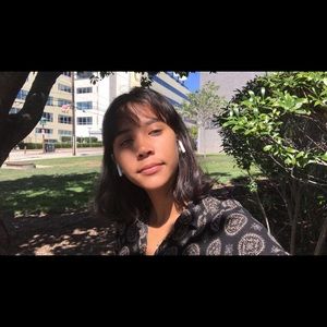 Meet your Posher, Victoria